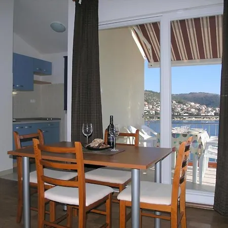 In Okrug Gornji With Sea View, Terrace, Air Conditioning, Wifi 5069-2 Trogir