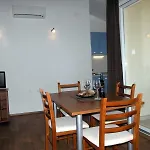 In Okrug Gornji With Sea View, Terrace, Air Conditioning, Wifi 5069-2 * Τρογκίρ