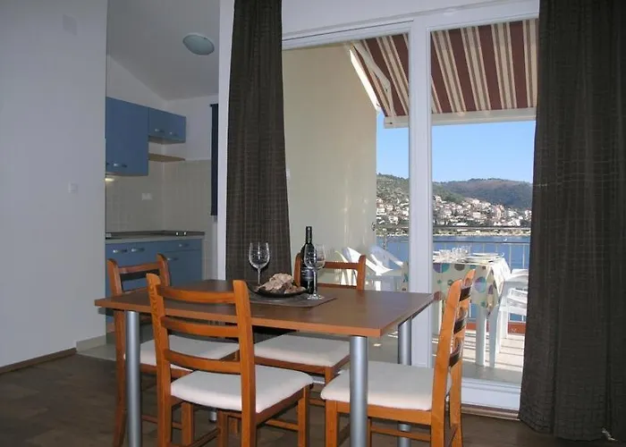 In Okrug Gornji With Sea View, Terrace, Air Conditioning, Wifi 5069-2 Trogir