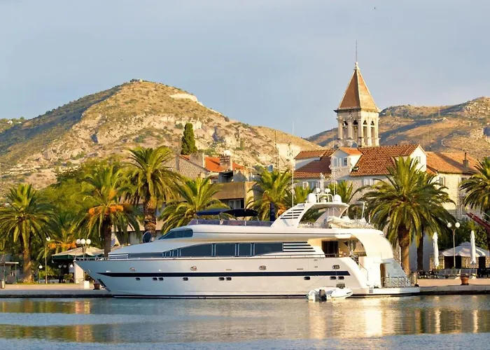 In Okrug Gornji With Sea View, Terrace, Air Conditioning, Wifi 5069-2 Appartement Trogir